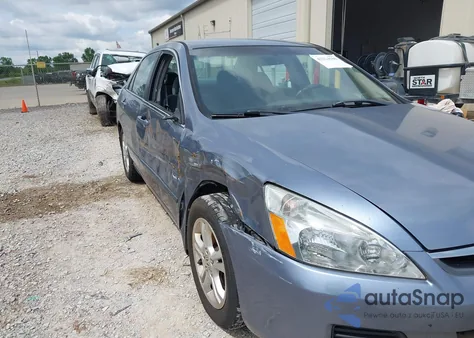 2007 Honda Accord 2.4 Se из США, поврежденный, VIN 1HGCM56377A155148